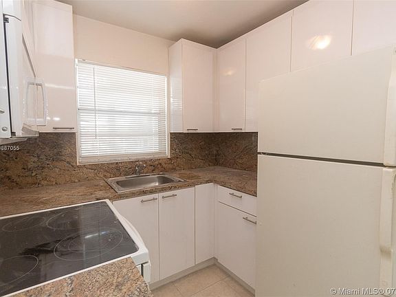2nd image of 2435 Van Buren St APT 4A