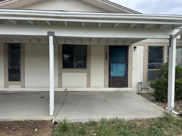 1732 Cambridge Dr, Longmont, CO 80503