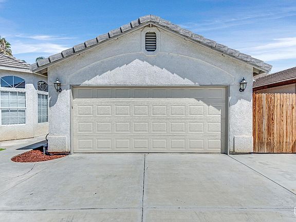 3rd image of 8608 Hoodsport Ave