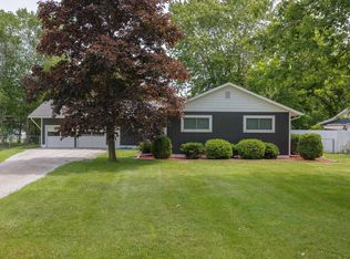 3606 Connie Ln, Fort Gratiot, MI 48059