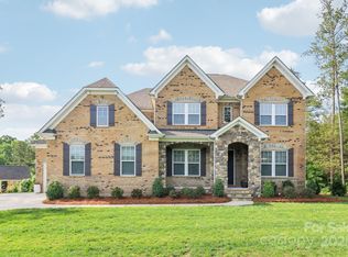 1004 Princesa Dr, Matthews, NC 28104