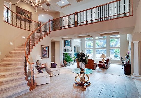 2nd image of 1133 Venezia Dr