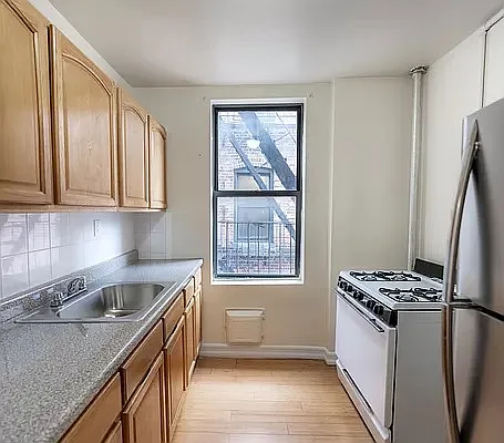 Rented by Executive Towers  | media 15