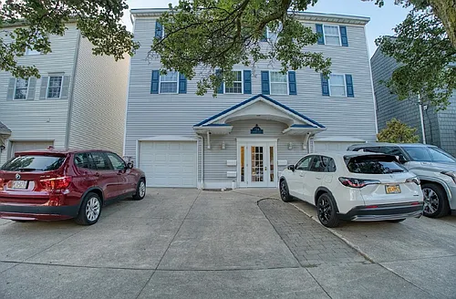 714 W 2nd St #3 Photo 1