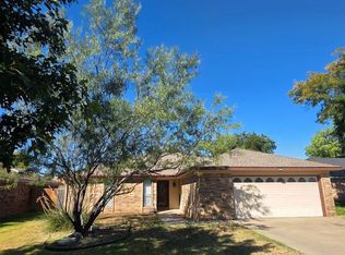6914 Manor Cir, Amarillo, TX 79109