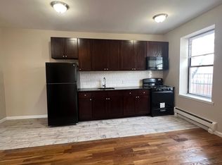 241 Munn Ave #202, Irvington, NJ 07111