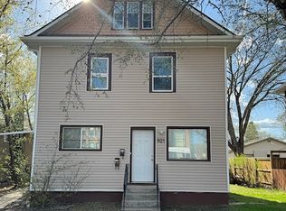 921 7th Ave N #B, Saskatoon, SK S7K2V7