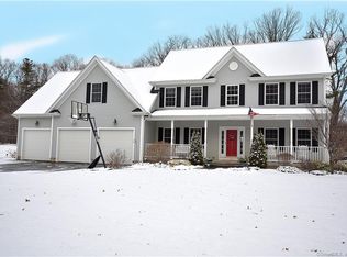 5 Brittanis Way, Ellington, CT 06029