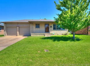 10909 E 5th St, Tulsa, OK 74128