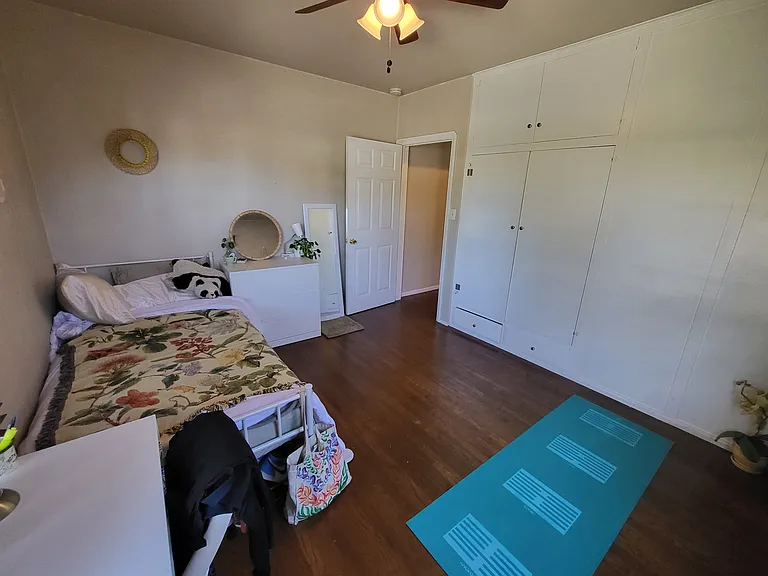 950 W Almond Ave — Photo 32