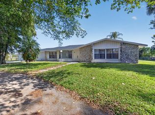 10157 La Reina Rd, Delray Beach, FL 33446