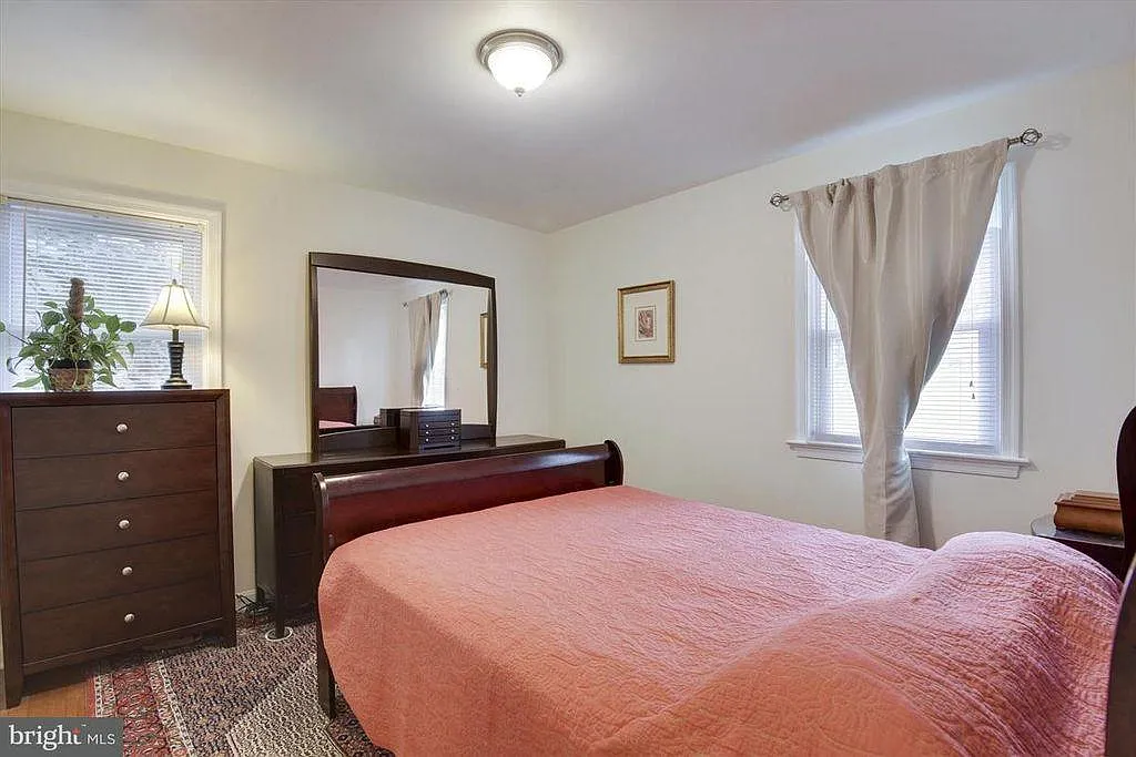 4115 Berritt St — Photo 3