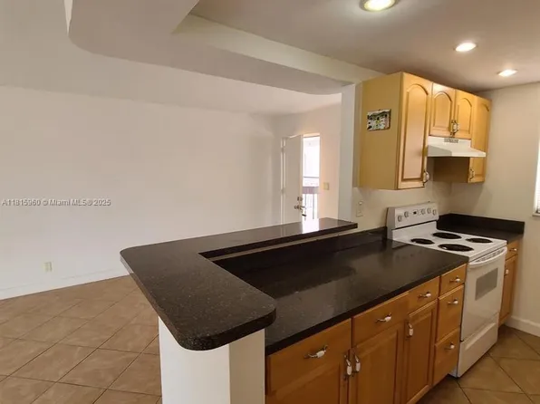 1900 N Congress Ave APT 409, West Palm Beach, FL 33401