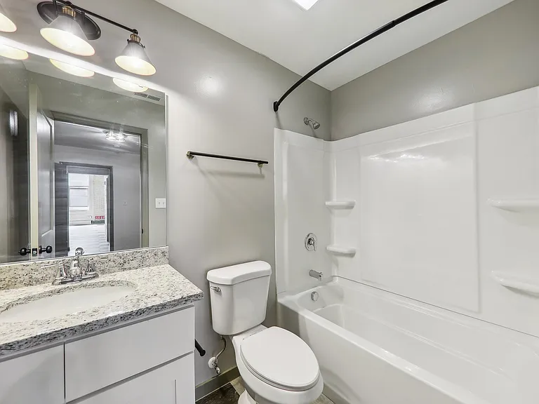 608 Loughborough Ave — Photo 7