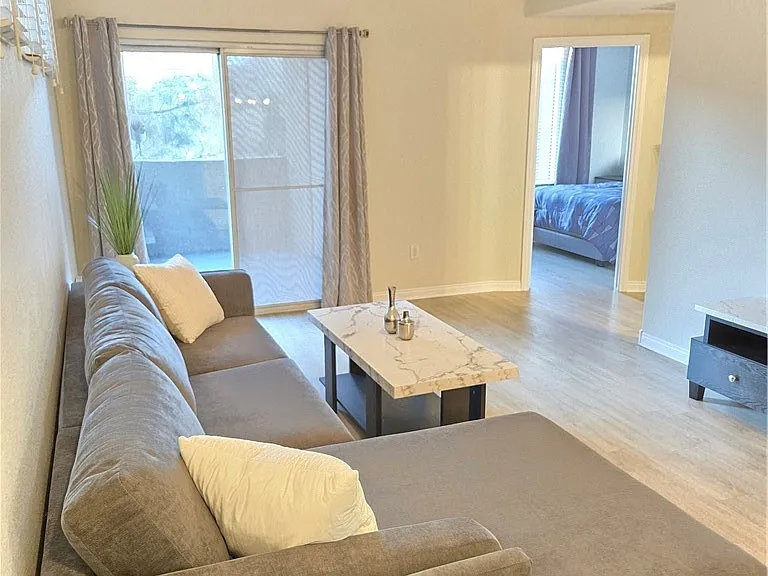 4400 S Jones Blvd #2103 — Photo 16