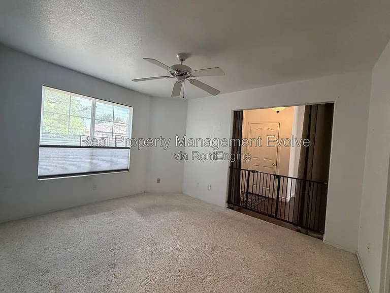 2227 E Edna Ave — Photo 23