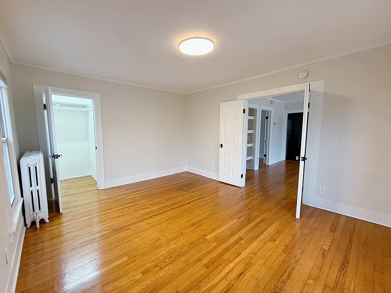 107 Van Dam St #2 — Photo 7