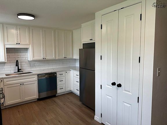 4th image of 4658 Briarwood Dr