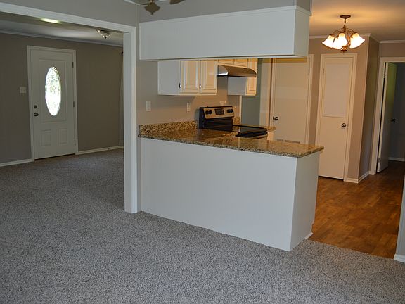 4th image of 12010 N Highland Dr