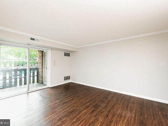 2nd image of 620 Manatawny St APT 5