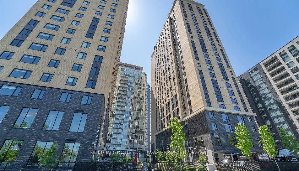 Building Photo - 105 Champagne Ave S #2208