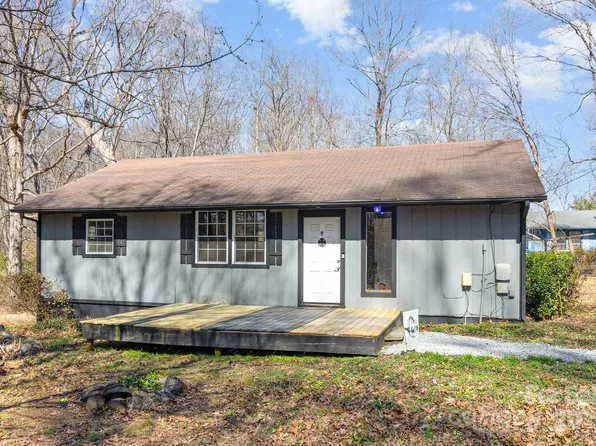 135 Natures Way, Mount Holly, NC 28120