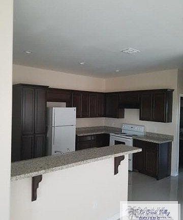 2nd image of 1114 Escondido Ln E APT B