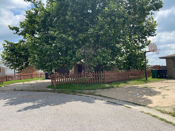 2nd image of 120 S Eastgate Dr