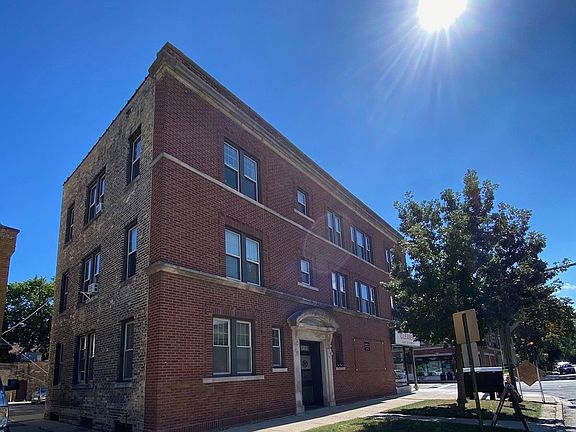 3rd image of 1303 Elmwood Ave APT 201