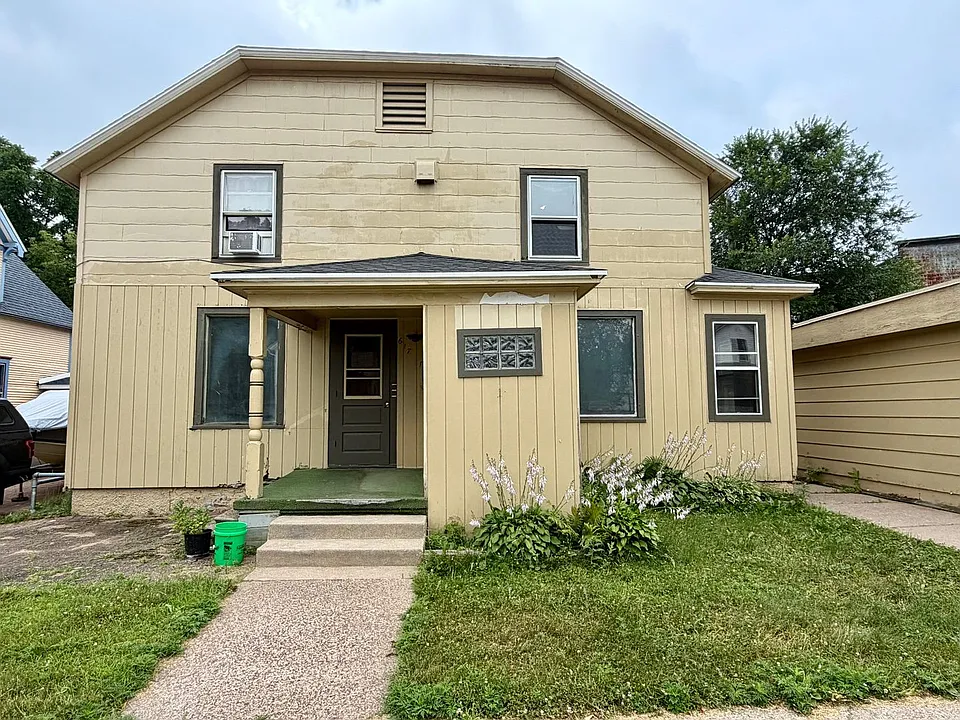 617 Fulton St