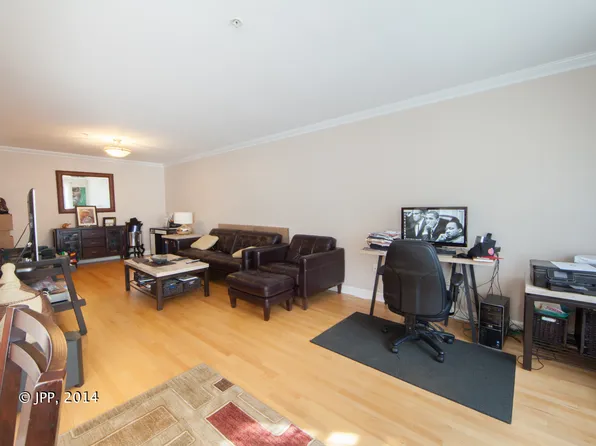 323 Willow St, Teaneck, NJ 07666