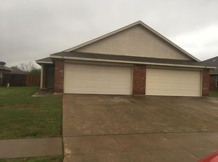 301 Deborah Ln, Crowley, TX 76036