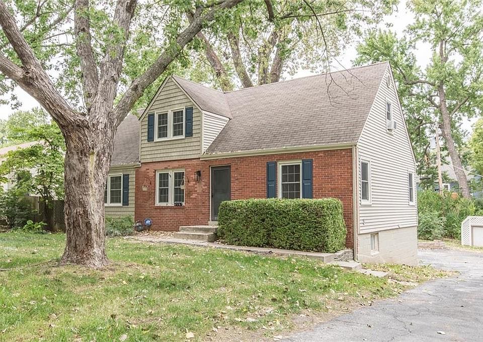 1st image of 108 E Pocahontas Ln
