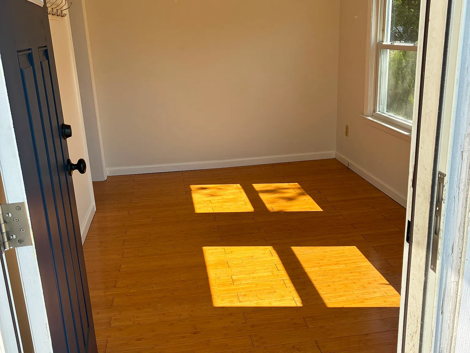3 bed, 1604 sqft, $2,995 — Photo 4