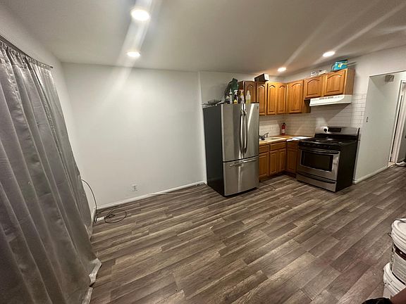 4th image of 1632 E 93rd St #1