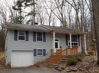 35 Flanders Ln, West Hurley, NY 12491