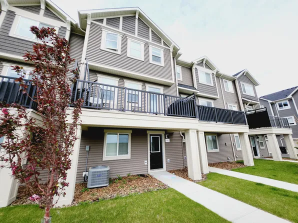2072 Wonnacott Way SW #82, Edmonton, AB T6X 2V7