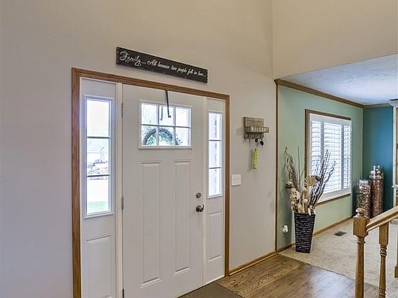 3rd image of 15021 Karen Cir