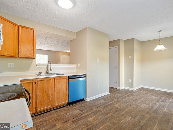 5th image of 7807 Cornerstone Way