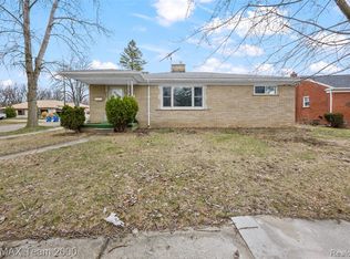 7638 N Gulley Rd, Dearborn Heights, MI 48127