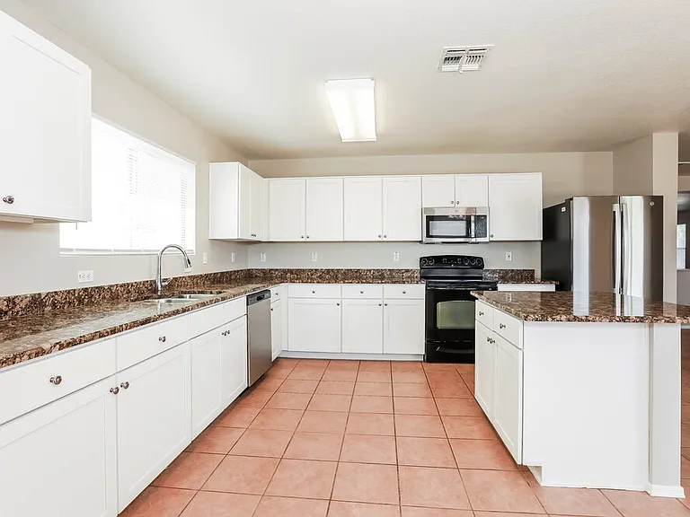 11225 E Quicksilver Ave — Photo 7