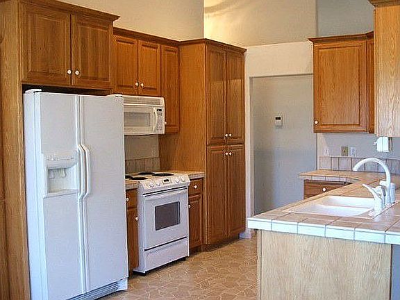 4th image of 865 Cinnamon Teal Dr