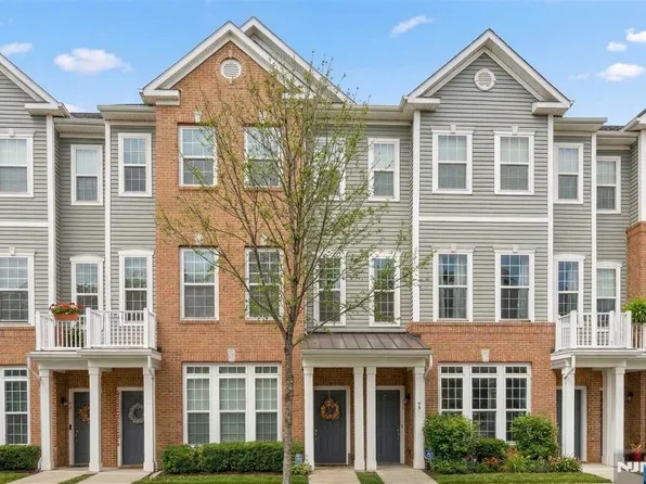 75 Wesmont Dr #1812, Wood Ridge, NJ 07075
