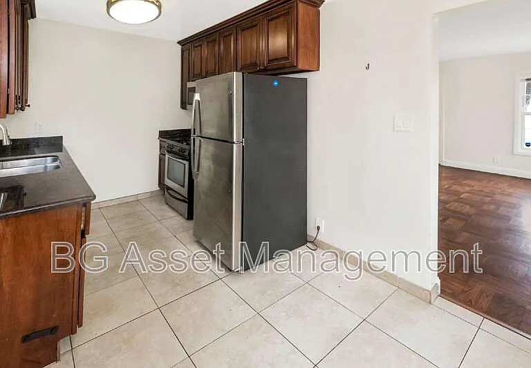 2301 8th St — Photo 9