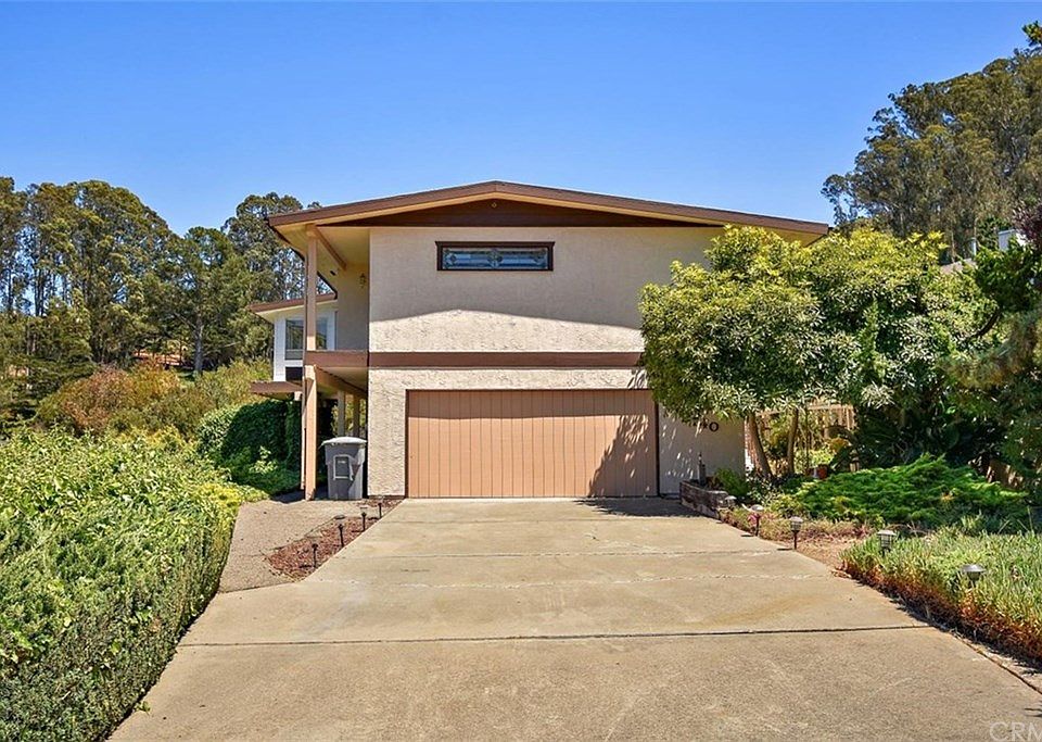 1st image of 2740 Rodman Dr