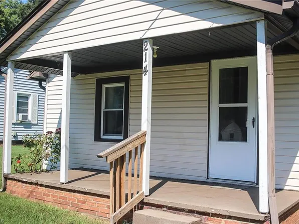 214 W Washington Ext, Mayodan, NC 27027