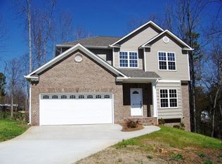 6155 Hanes Way, Clemmons, NC 27012