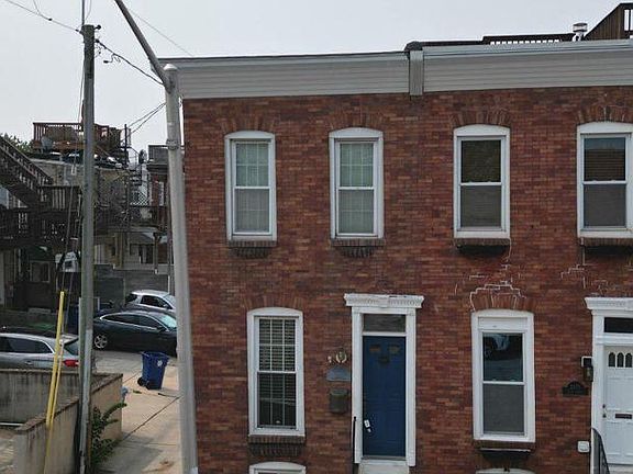 3rd image of 2621 Fleet St