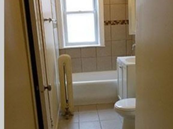 4th image of 7385 N Damen Ave APT 2N