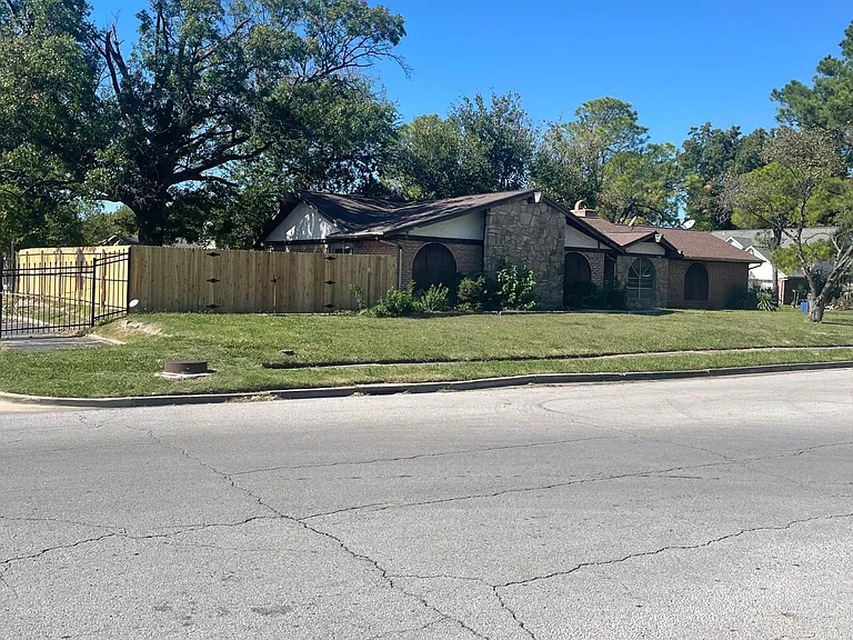 2912 S 101st East Ave — Photo 1